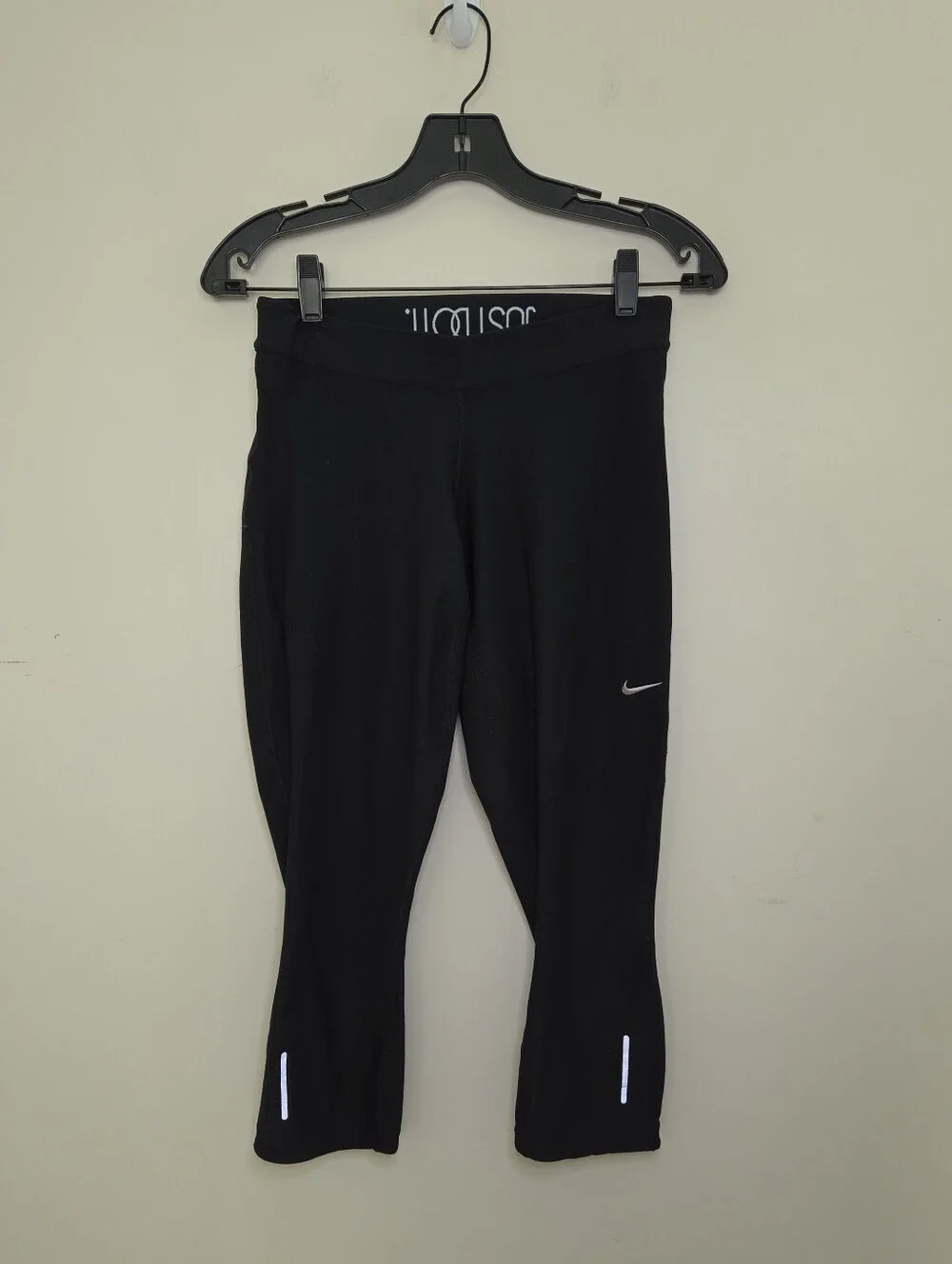 Women's Nike Dri Fit Black Cropped Leggings Sz Medium